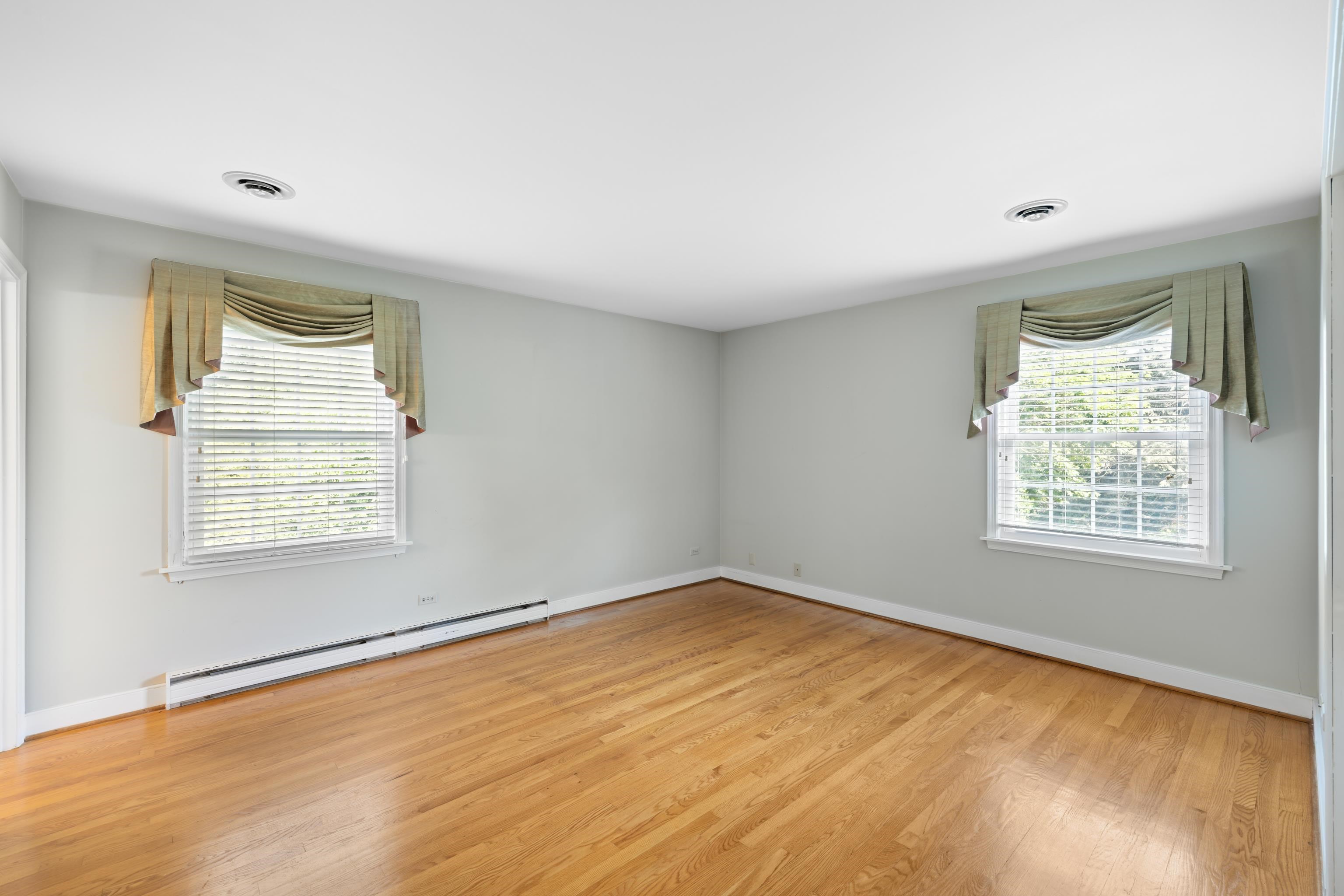 1010 FAIRWAY DR, WAYNESBORO, Virginia 22980, 4 Bedrooms Bedrooms, ,3 BathroomsBathrooms,Residential,1010 FAIRWAY DR,665290 MLS # 665290
