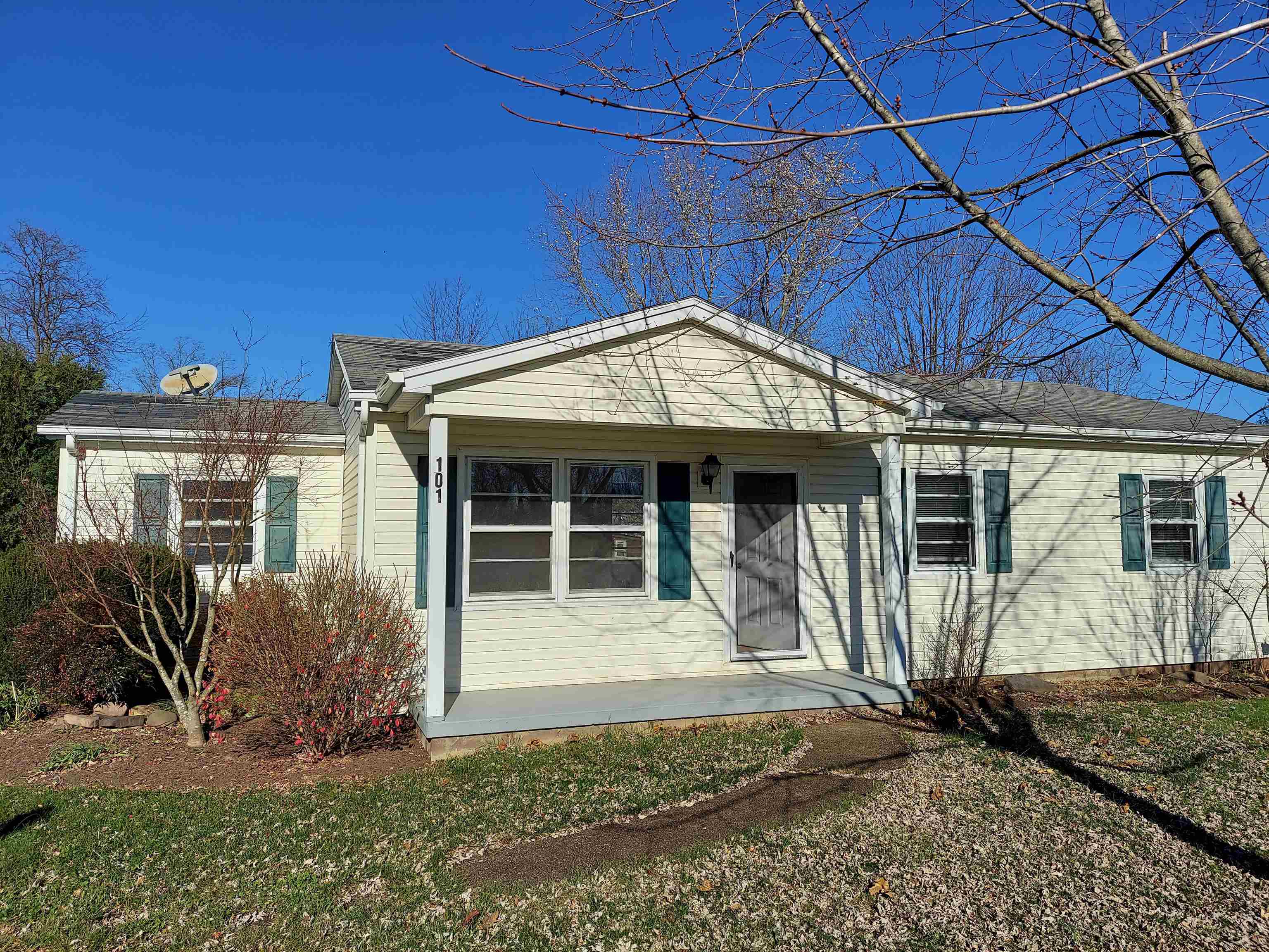 101 WAYBURN ST, CHURCHVILLE, Virginia 24421, 3 Bedrooms Bedrooms, ,1 BathroomBathrooms,Residential,101 WAYBURN ST,665293 MLS # 665293