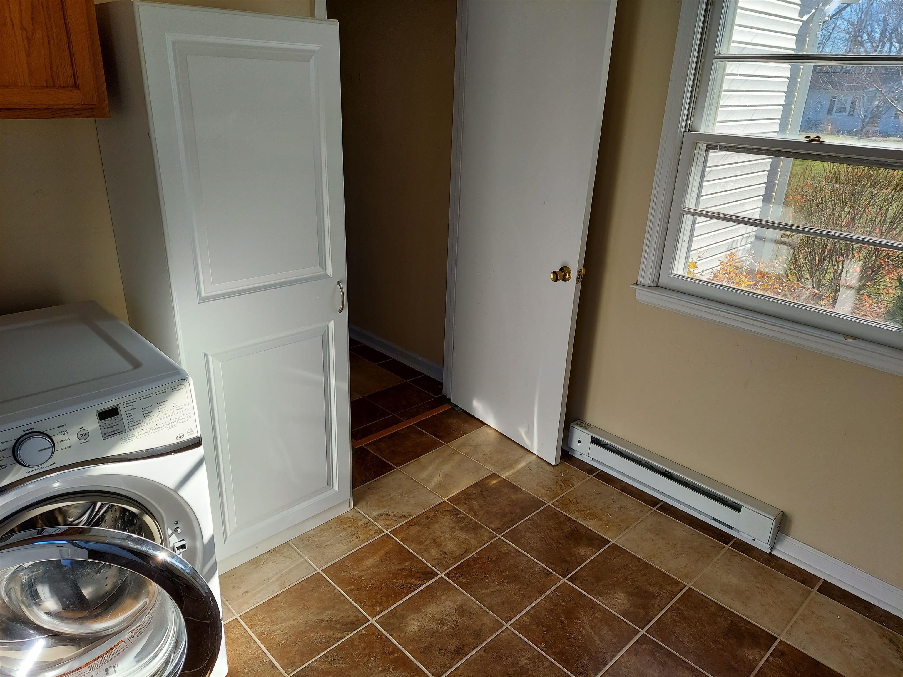 101 WAYBURN ST, CHURCHVILLE, Virginia 24421, 3 Bedrooms Bedrooms, ,1 BathroomBathrooms,Residential,101 WAYBURN ST,665293 MLS # 665293
