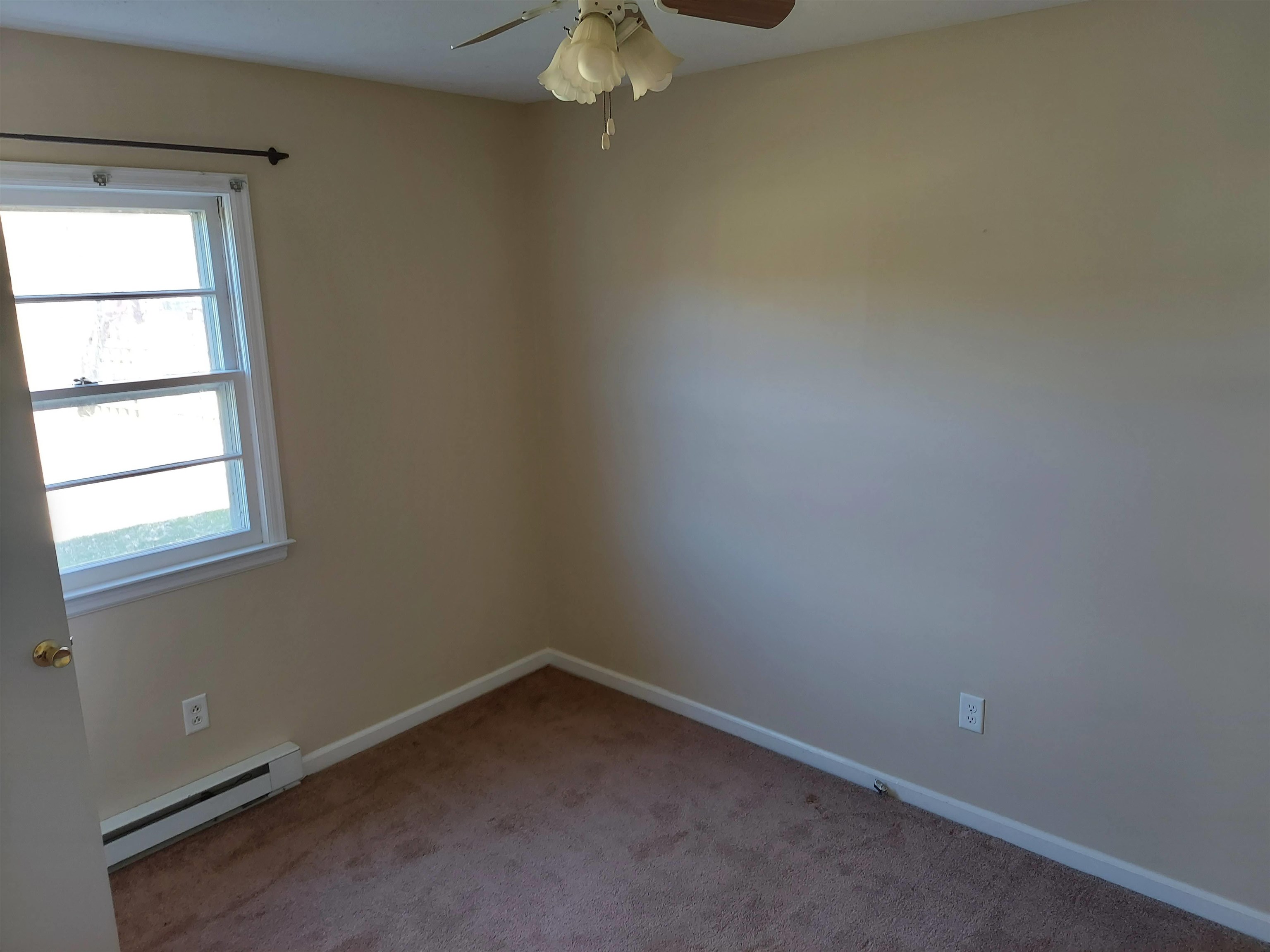 101 WAYBURN ST, CHURCHVILLE, Virginia 24421, 3 Bedrooms Bedrooms, ,1 BathroomBathrooms,Residential,101 WAYBURN ST,665293 MLS # 665293