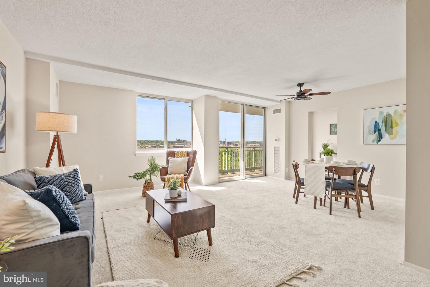 501 SLATERS LN #1016, ALEXANDRIA, Virginia 22314, 1 Bedroom Bedrooms, ,1 BathroomBathrooms,Residential,For sale,501 SLATERS LN #1016,VAAX2044510 MLS # VAAX2044510