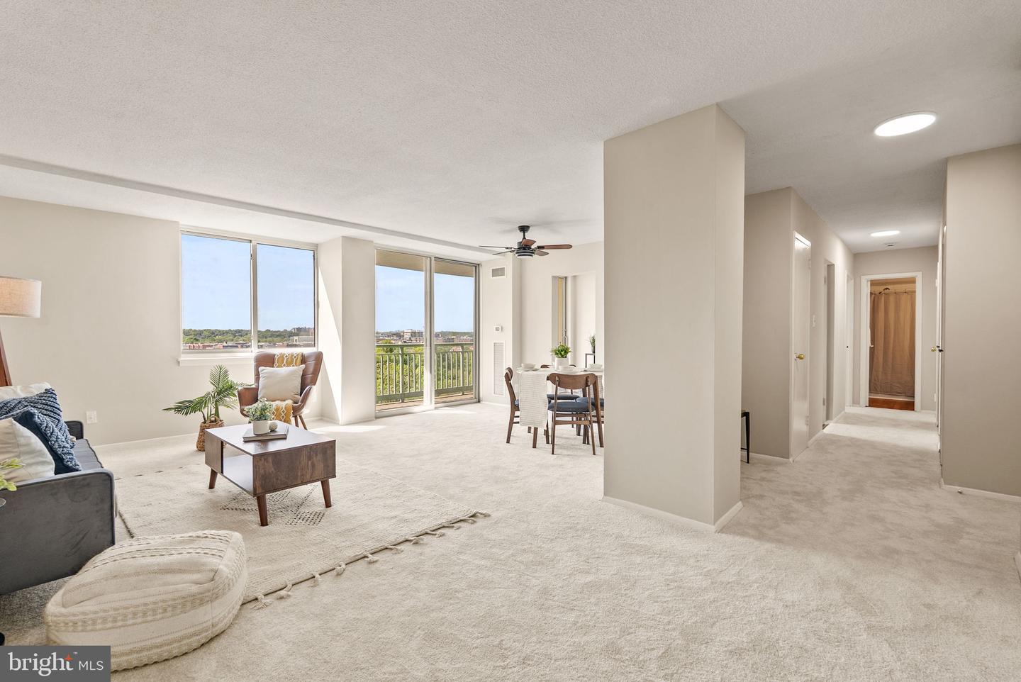 501 SLATERS LN #1016, ALEXANDRIA, Virginia 22314, 1 Bedroom Bedrooms, ,1 BathroomBathrooms,Residential,For sale,501 SLATERS LN #1016,VAAX2044510 MLS # VAAX2044510