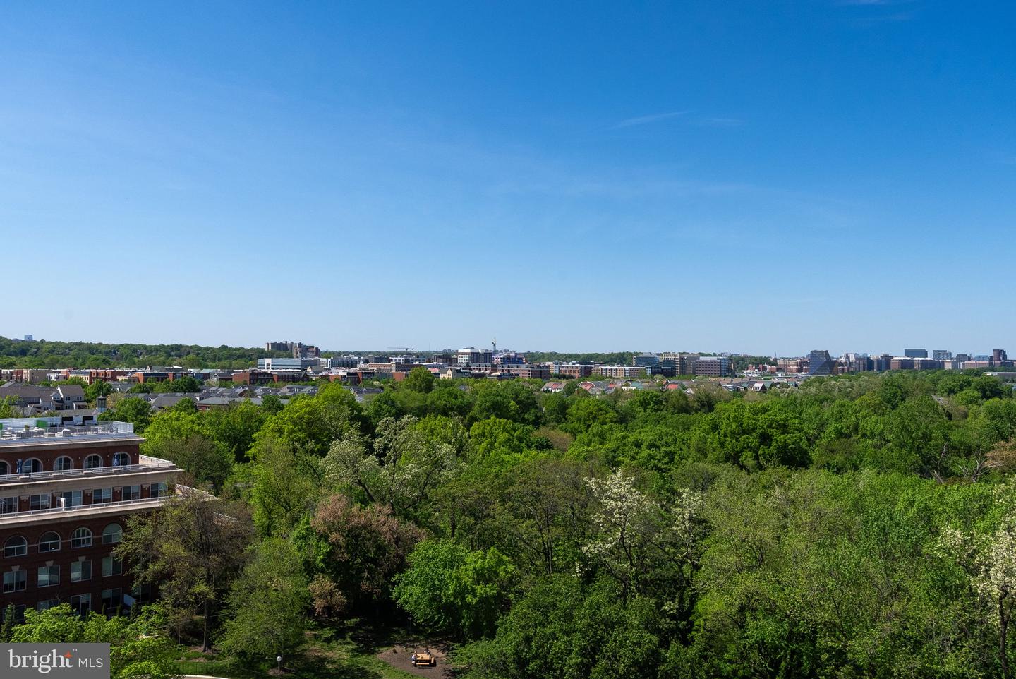 501 SLATERS LN #1016, ALEXANDRIA, Virginia 22314, 1 Bedroom Bedrooms, ,1 BathroomBathrooms,Residential,For sale,501 SLATERS LN #1016,VAAX2044510 MLS # VAAX2044510