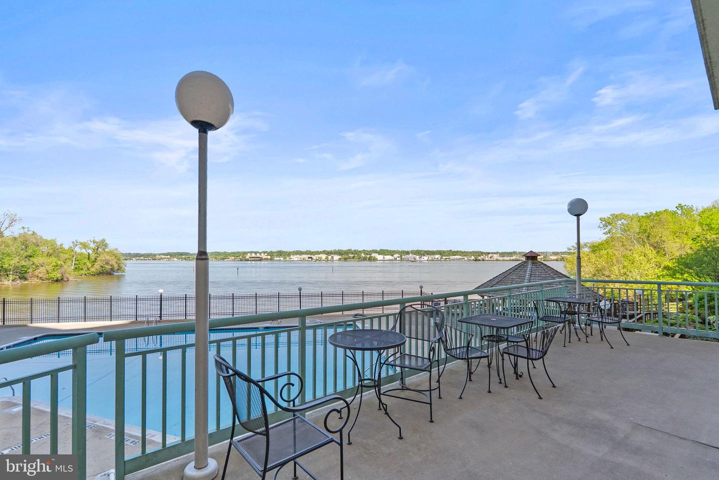 501 SLATERS LN #1016, ALEXANDRIA, Virginia 22314, 1 Bedroom Bedrooms, ,1 BathroomBathrooms,Residential,For sale,501 SLATERS LN #1016,VAAX2044510 MLS # VAAX2044510