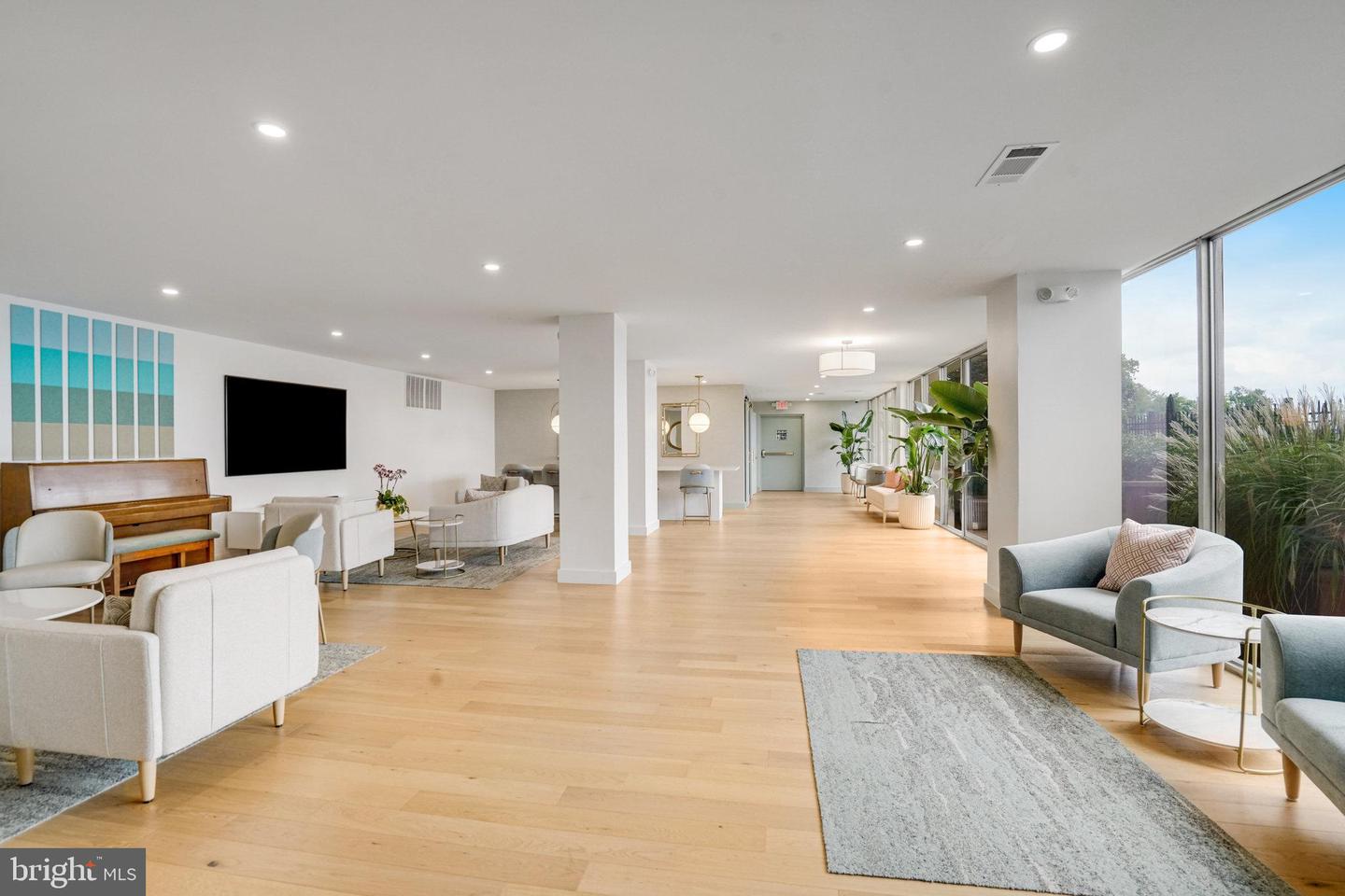 501 SLATERS LN #1016, ALEXANDRIA, Virginia 22314, 1 Bedroom Bedrooms, ,1 BathroomBathrooms,Residential,For sale,501 SLATERS LN #1016,VAAX2044510 MLS # VAAX2044510