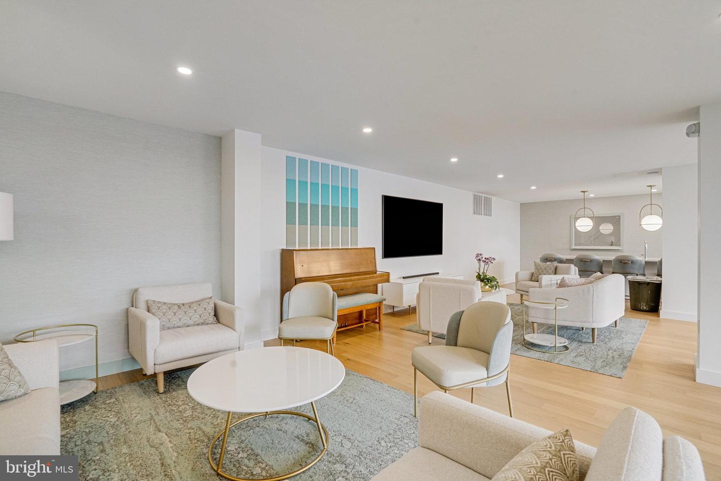 501 SLATERS LN #1016, ALEXANDRIA, Virginia 22314, 1 Bedroom Bedrooms, ,1 BathroomBathrooms,Residential,For sale,501 SLATERS LN #1016,VAAX2044510 MLS # VAAX2044510