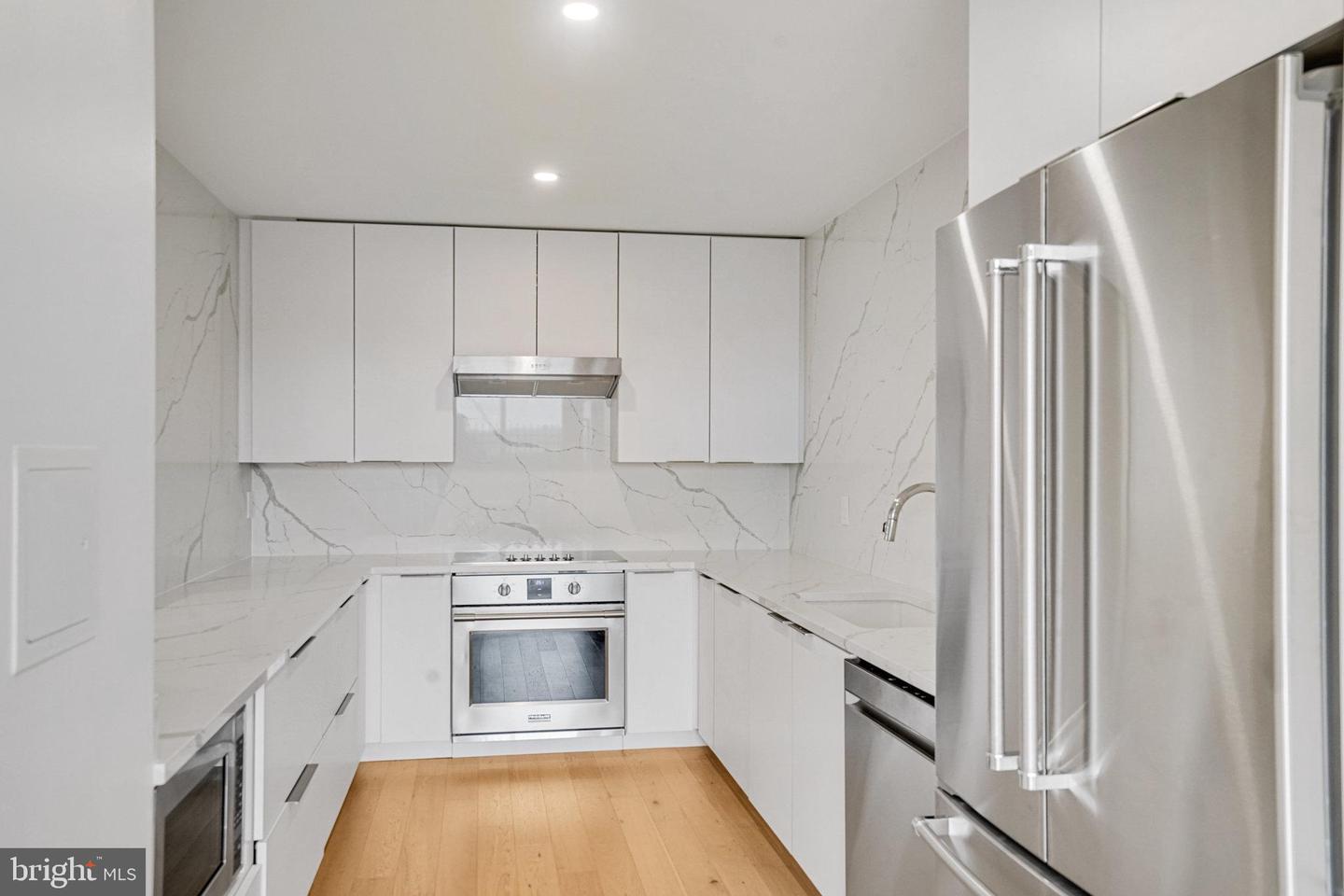 501 SLATERS LN #1016, ALEXANDRIA, Virginia 22314, 1 Bedroom Bedrooms, ,1 BathroomBathrooms,Residential,For sale,501 SLATERS LN #1016,VAAX2044510 MLS # VAAX2044510