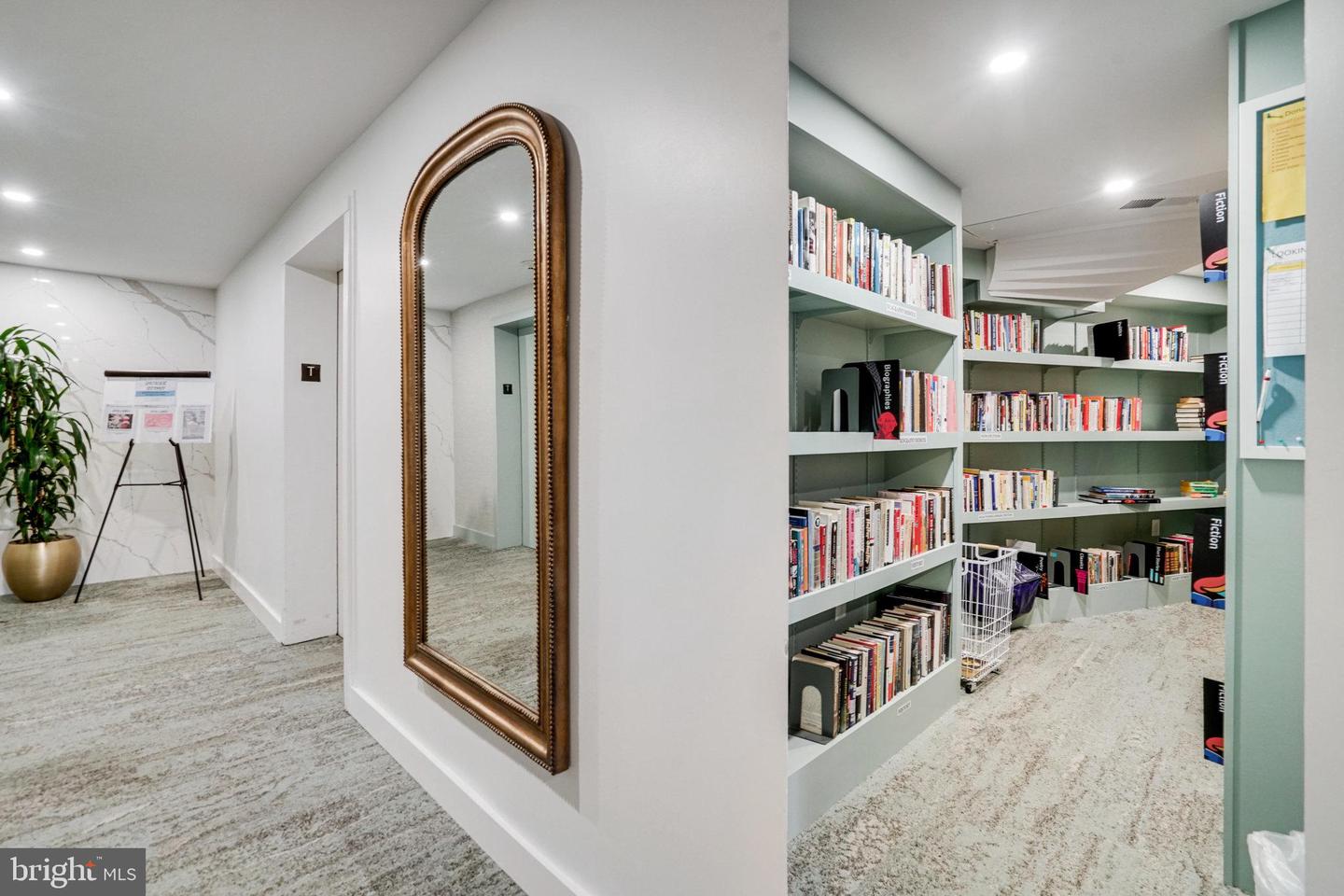 501 SLATERS LN #1016, ALEXANDRIA, Virginia 22314, 1 Bedroom Bedrooms, ,1 BathroomBathrooms,Residential,For sale,501 SLATERS LN #1016,VAAX2044510 MLS # VAAX2044510