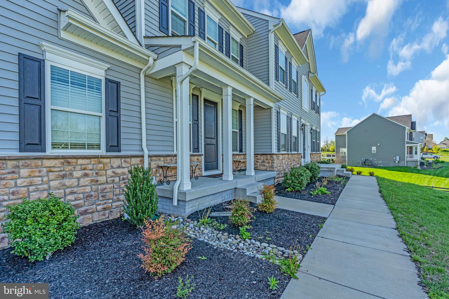 17864 MORNING BIRD PL, PURCELLVILLE, Virginia 20132, 4 Bedrooms Bedrooms, ,4 BathroomsBathrooms,Residential,For sale,17864 MORNING BIRD PL,VALO2097276 MLS # VALO2097276
