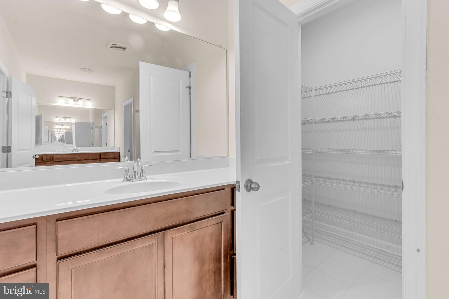 17864 MORNING BIRD PL, PURCELLVILLE, Virginia 20132, 4 Bedrooms Bedrooms, ,4 BathroomsBathrooms,Residential,For sale,17864 MORNING BIRD PL,VALO2097276 MLS # VALO2097276
