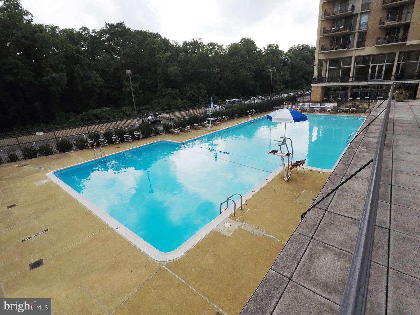 4500 FOUR MILE RUN DR #211, ARLINGTON, Virginia 22204, 1 Bedroom Bedrooms, ,1 BathroomBathrooms,Residential,For sale,4500 FOUR MILE RUN DR #211,VAAR2058024 MLS # VAAR2058024