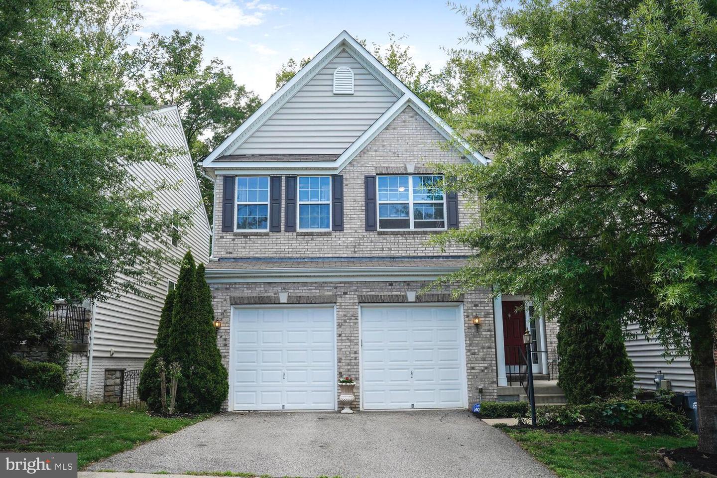 3441 EAGLE RIDGE DR, WOODBRIDGE, Virginia 22191, 5 Bedrooms Bedrooms, 10 Rooms Rooms,3 BathroomsBathrooms,Residential,For sale,3441 EAGLE RIDGE DR,VAPW2095650 MLS # VAPW2095650