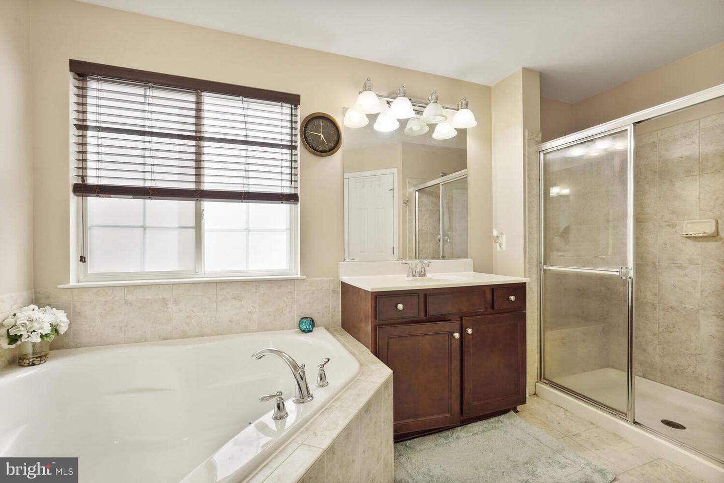 3441 EAGLE RIDGE DR, WOODBRIDGE, Virginia 22191, 5 Bedrooms Bedrooms, 10 Rooms Rooms,3 BathroomsBathrooms,Residential,For sale,3441 EAGLE RIDGE DR,VAPW2095650 MLS # VAPW2095650