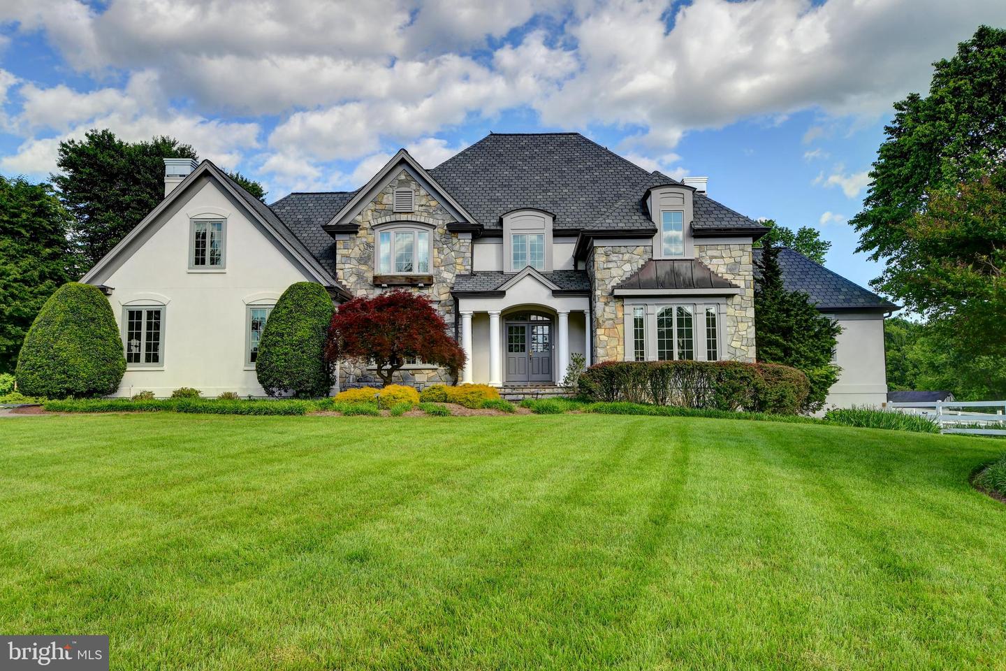 6501 CLIFTON RD, CLIFTON, Virginia 20124, 5 Bedrooms Bedrooms, ,4 BathroomsBathrooms,Residential,For sale,6501 CLIFTON RD,VAFX2243532 MLS # VAFX2243532