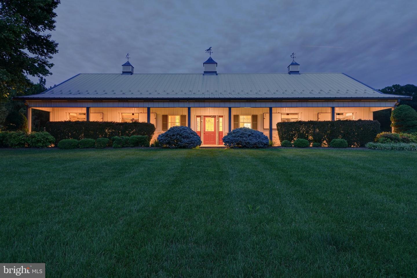 6501 CLIFTON RD, CLIFTON, Virginia 20124, 5 Bedrooms Bedrooms, ,4 BathroomsBathrooms,Residential,For sale,6501 CLIFTON RD,VAFX2243532 MLS # VAFX2243532