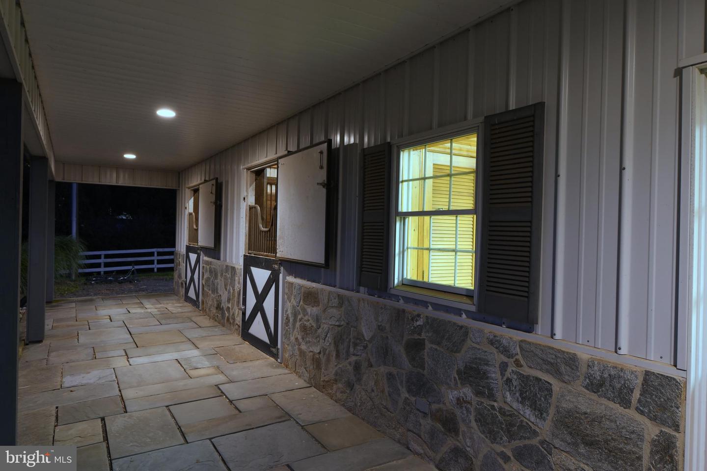 6501 CLIFTON RD, CLIFTON, Virginia 20124, 5 Bedrooms Bedrooms, ,4 BathroomsBathrooms,Residential,For sale,6501 CLIFTON RD,VAFX2243532 MLS # VAFX2243532
