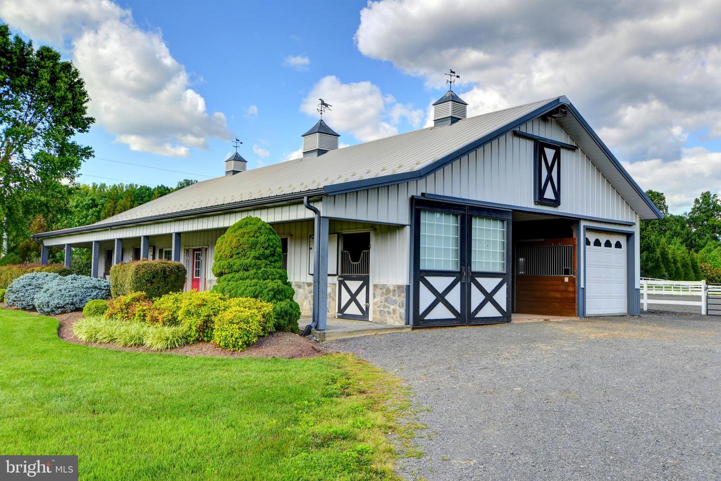 6501 CLIFTON RD, CLIFTON, Virginia 20124, 5 Bedrooms Bedrooms, ,4 BathroomsBathrooms,Residential,For sale,6501 CLIFTON RD,VAFX2243532 MLS # VAFX2243532