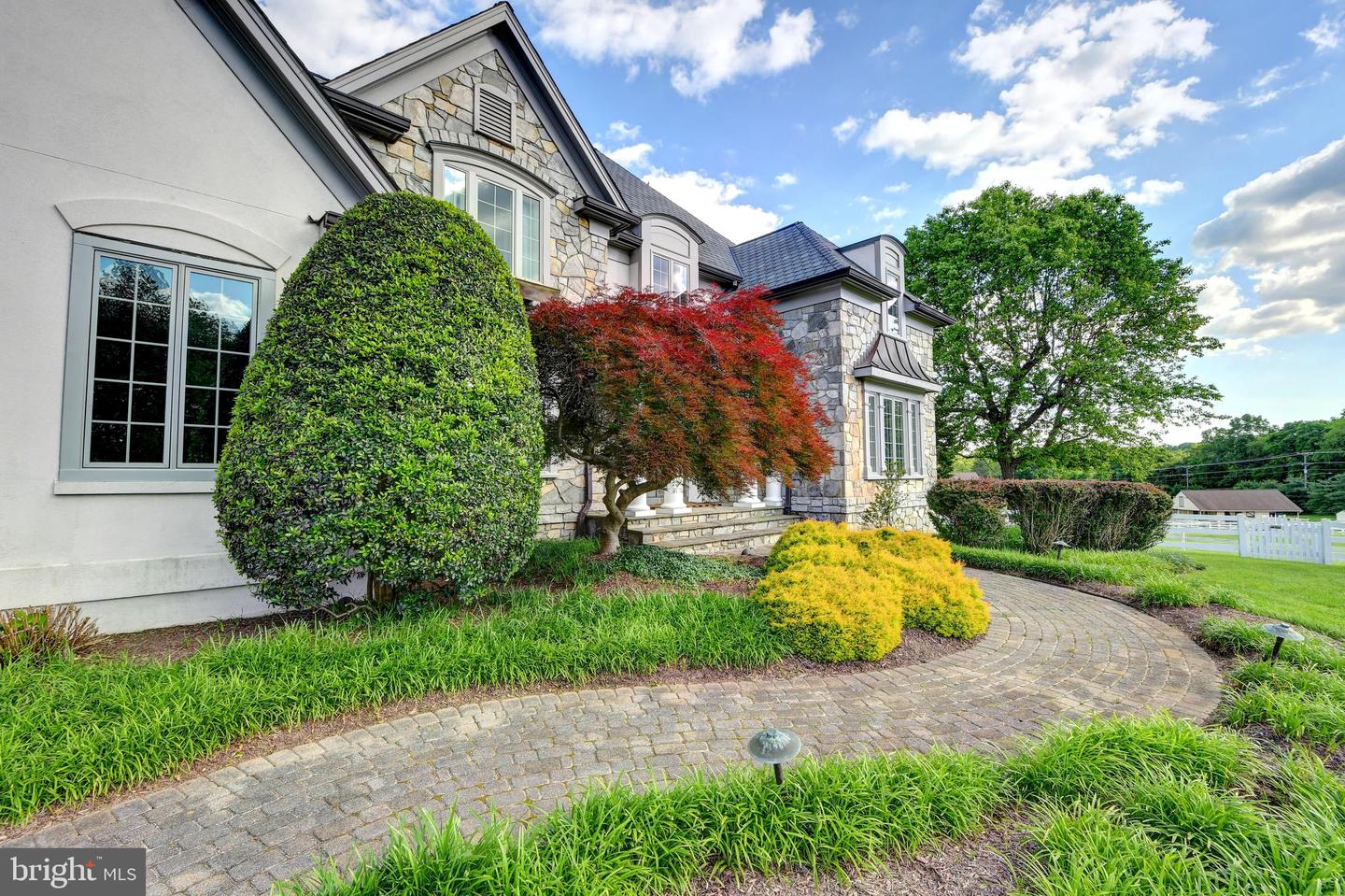 6501 CLIFTON RD, CLIFTON, Virginia 20124, 5 Bedrooms Bedrooms, ,4 BathroomsBathrooms,Residential,For sale,6501 CLIFTON RD,VAFX2243532 MLS # VAFX2243532