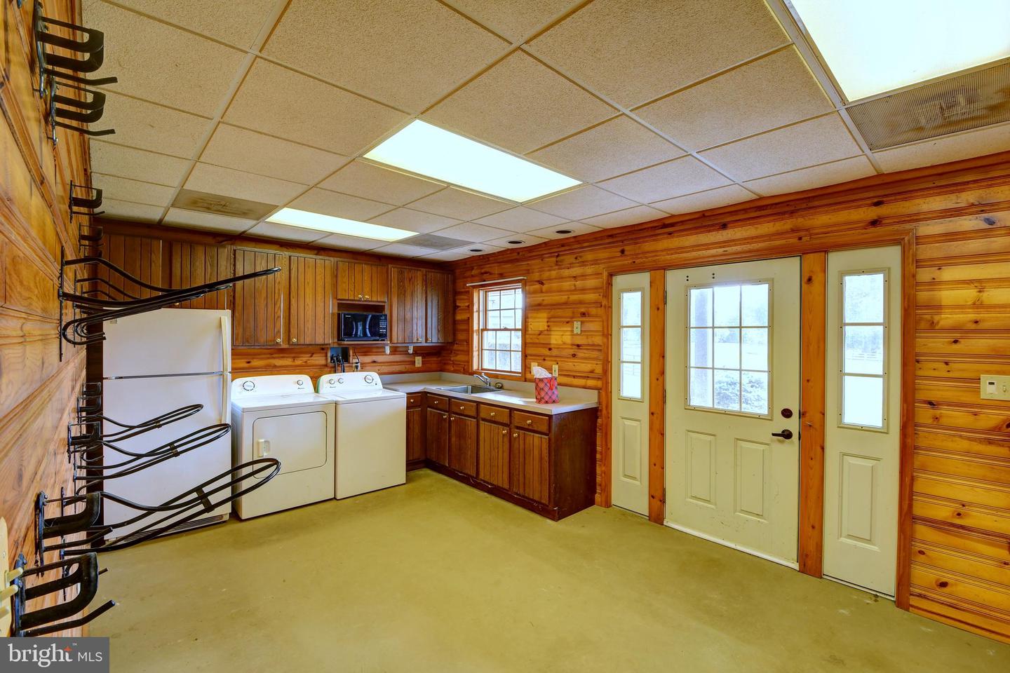 6501 CLIFTON RD, CLIFTON, Virginia 20124, 5 Bedrooms Bedrooms, ,4 BathroomsBathrooms,Residential,For sale,6501 CLIFTON RD,VAFX2243532 MLS # VAFX2243532