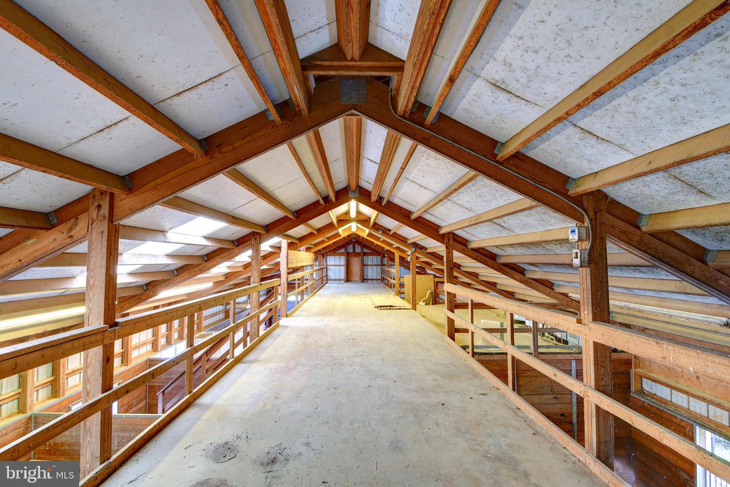 6501 CLIFTON RD, CLIFTON, Virginia 20124, 5 Bedrooms Bedrooms, ,4 BathroomsBathrooms,Residential,For sale,6501 CLIFTON RD,VAFX2243532 MLS # VAFX2243532