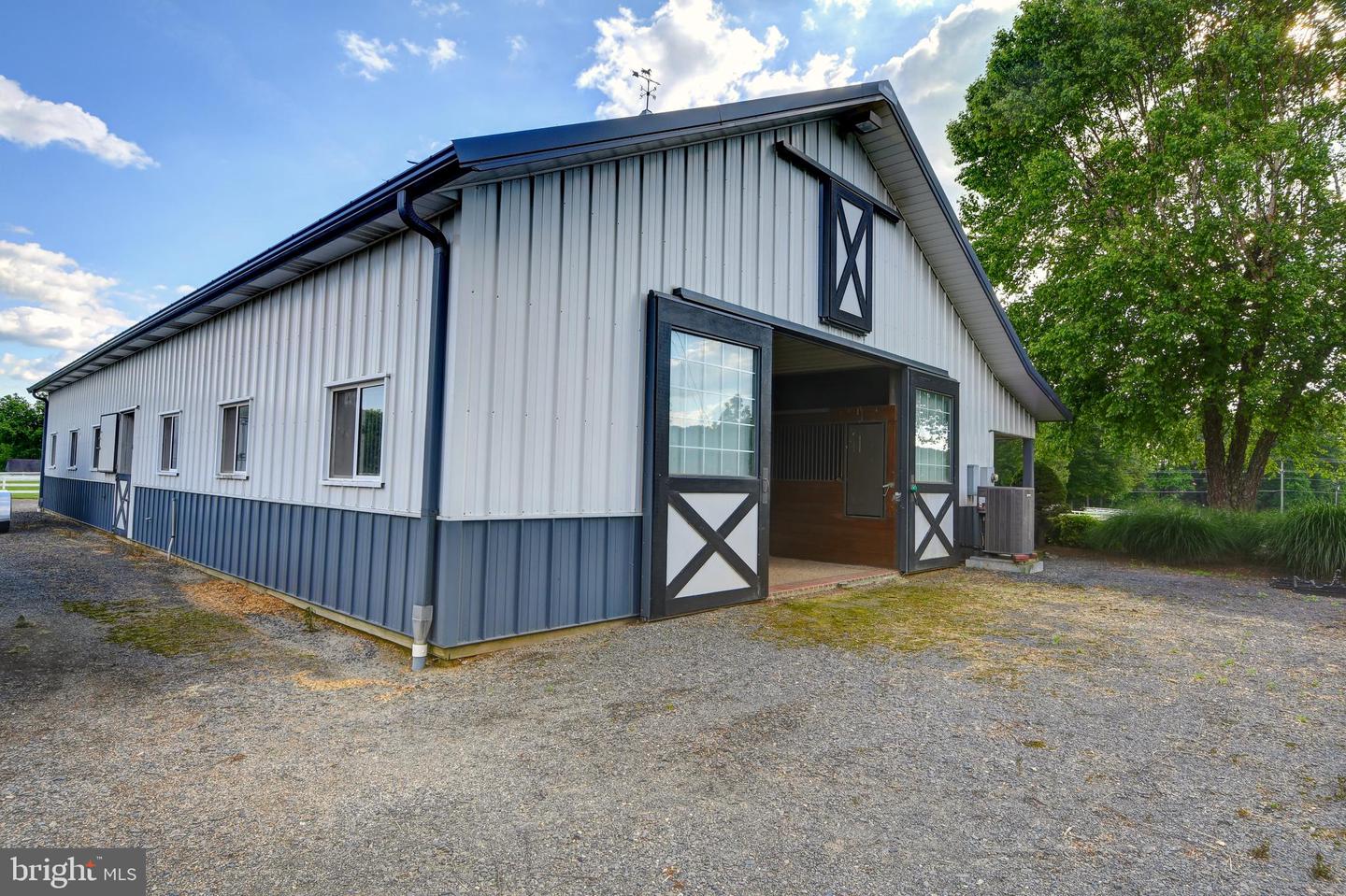 6501 CLIFTON RD, CLIFTON, Virginia 20124, 5 Bedrooms Bedrooms, ,4 BathroomsBathrooms,Residential,For sale,6501 CLIFTON RD,VAFX2243532 MLS # VAFX2243532