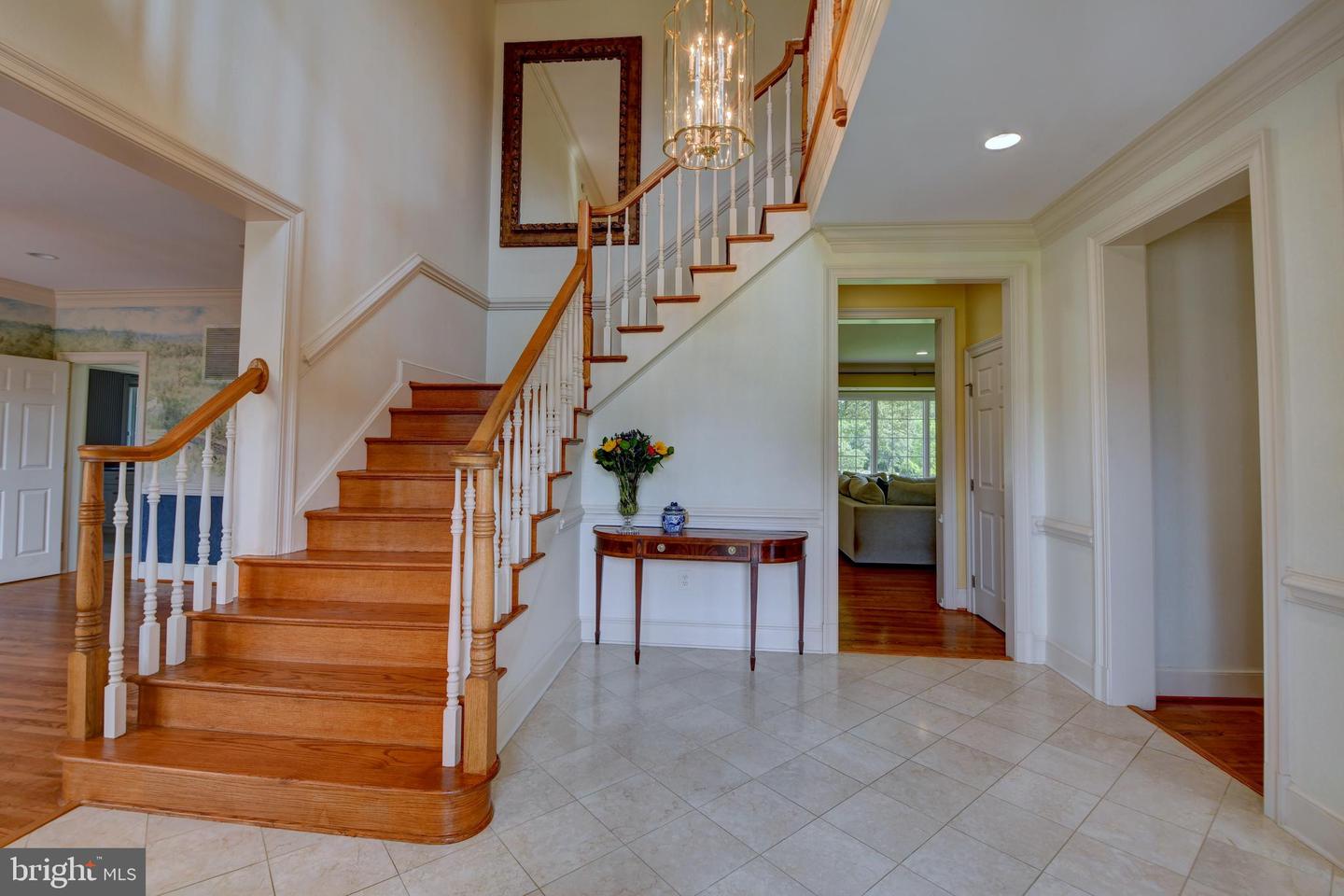 6501 CLIFTON RD, CLIFTON, Virginia 20124, 5 Bedrooms Bedrooms, ,4 BathroomsBathrooms,Residential,For sale,6501 CLIFTON RD,VAFX2243532 MLS # VAFX2243532