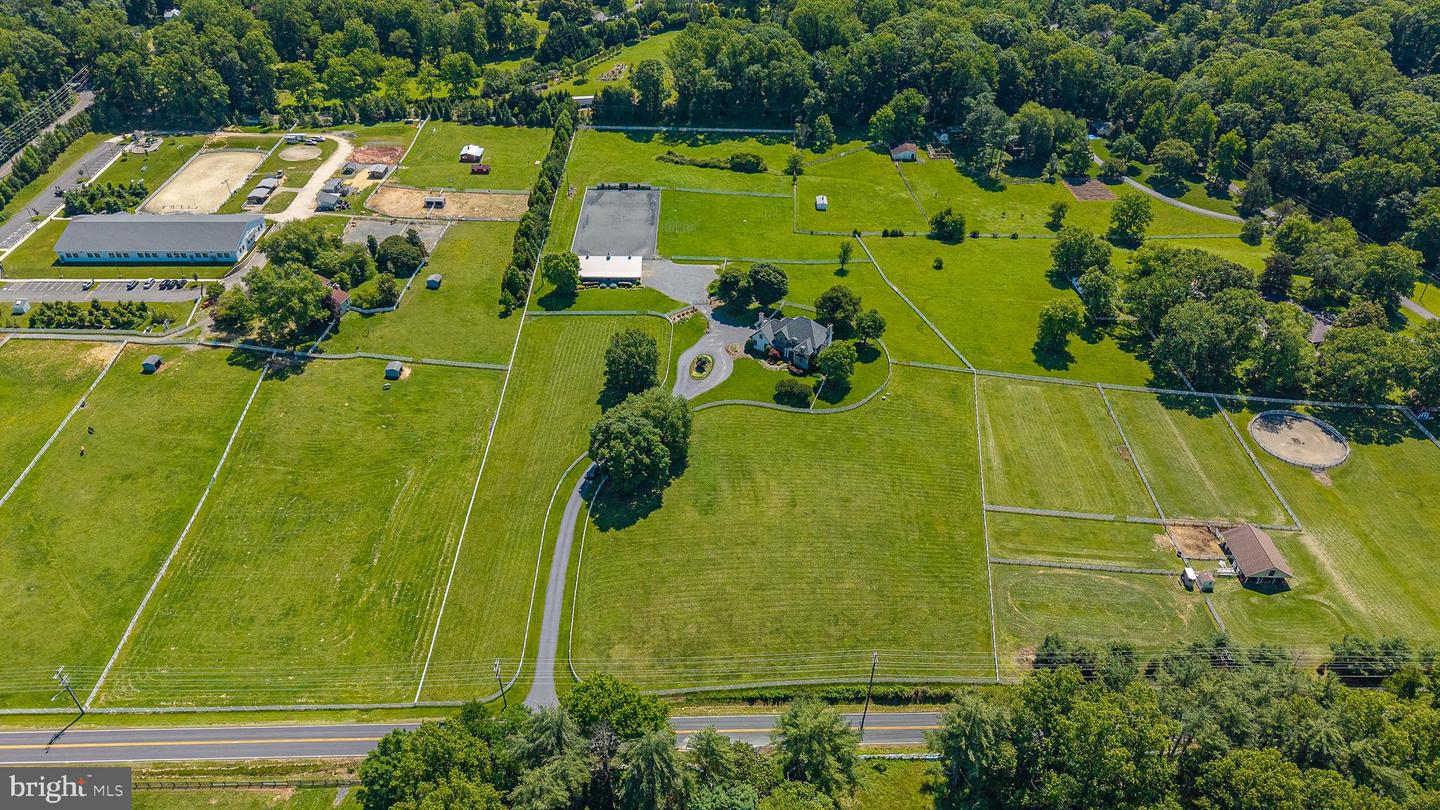 6501 CLIFTON RD, CLIFTON, Virginia 20124, 5 Bedrooms Bedrooms, ,4 BathroomsBathrooms,Residential,For sale,6501 CLIFTON RD,VAFX2243532 MLS # VAFX2243532