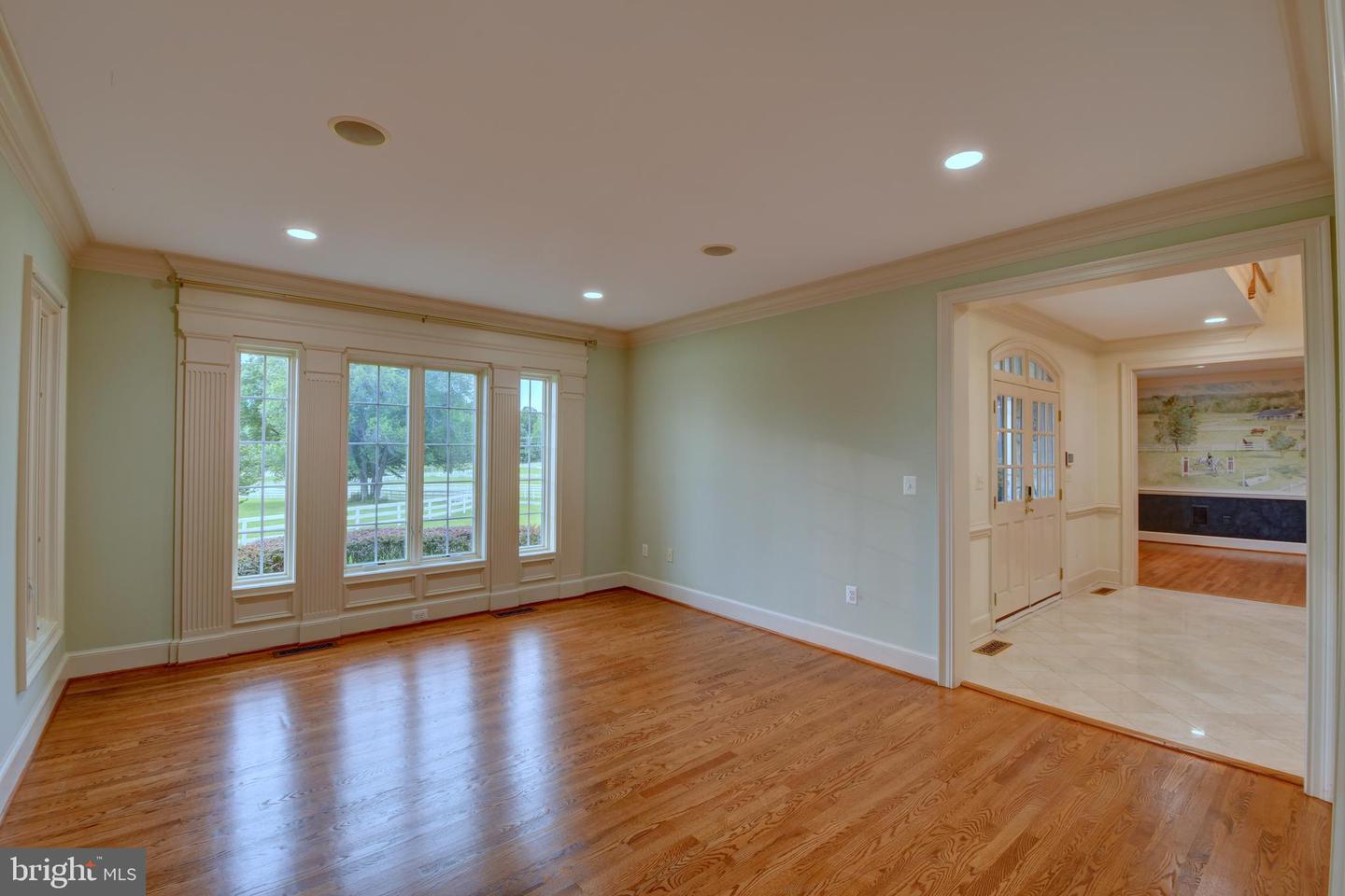 6501 CLIFTON RD, CLIFTON, Virginia 20124, 5 Bedrooms Bedrooms, ,4 BathroomsBathrooms,Residential,For sale,6501 CLIFTON RD,VAFX2243532 MLS # VAFX2243532
