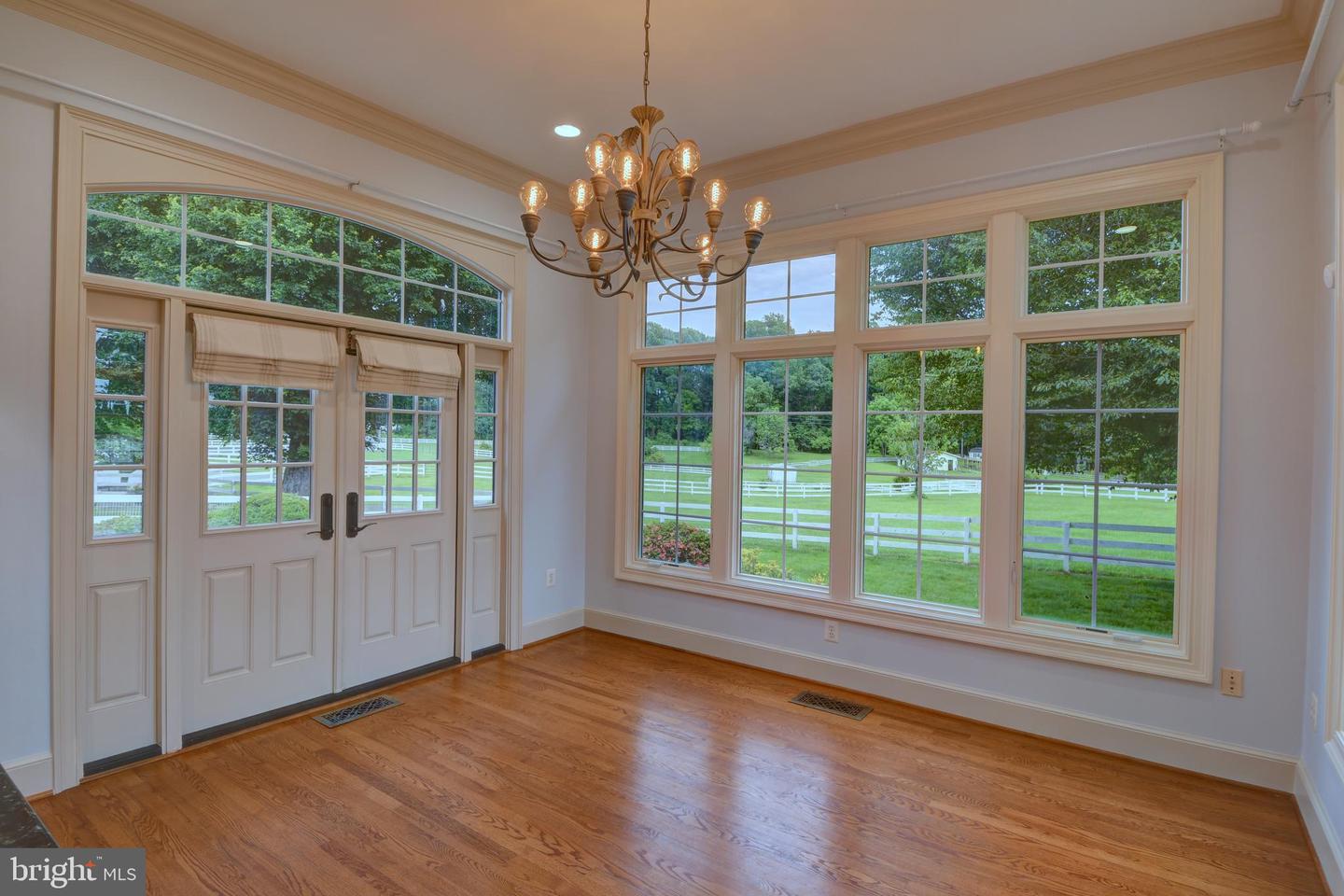 6501 CLIFTON RD, CLIFTON, Virginia 20124, 5 Bedrooms Bedrooms, ,4 BathroomsBathrooms,Residential,For sale,6501 CLIFTON RD,VAFX2243532 MLS # VAFX2243532