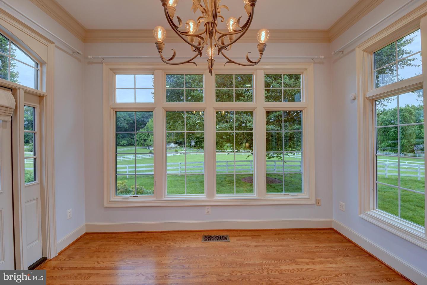 6501 CLIFTON RD, CLIFTON, Virginia 20124, 5 Bedrooms Bedrooms, ,4 BathroomsBathrooms,Residential,For sale,6501 CLIFTON RD,VAFX2243532 MLS # VAFX2243532