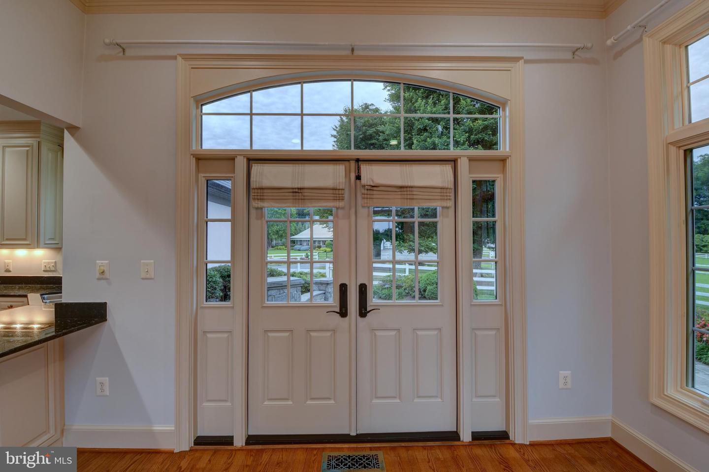 6501 CLIFTON RD, CLIFTON, Virginia 20124, 5 Bedrooms Bedrooms, ,4 BathroomsBathrooms,Residential,For sale,6501 CLIFTON RD,VAFX2243532 MLS # VAFX2243532