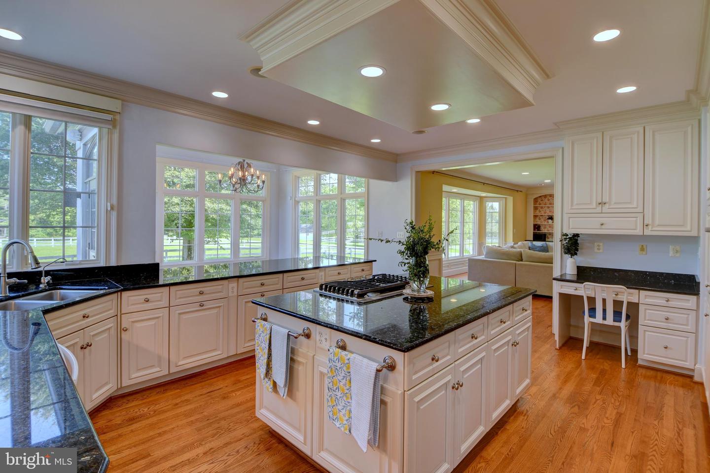 6501 CLIFTON RD, CLIFTON, Virginia 20124, 5 Bedrooms Bedrooms, ,4 BathroomsBathrooms,Residential,For sale,6501 CLIFTON RD,VAFX2243532 MLS # VAFX2243532