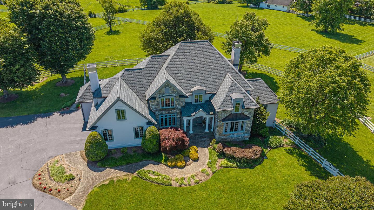 6501 CLIFTON RD, CLIFTON, Virginia 20124, 5 Bedrooms Bedrooms, ,4 BathroomsBathrooms,Residential,For sale,6501 CLIFTON RD,VAFX2243532 MLS # VAFX2243532