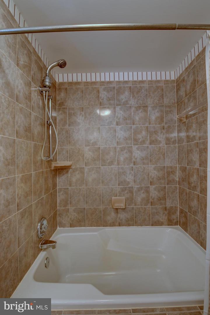 6501 CLIFTON RD, CLIFTON, Virginia 20124, 5 Bedrooms Bedrooms, ,4 BathroomsBathrooms,Residential,For sale,6501 CLIFTON RD,VAFX2243532 MLS # VAFX2243532