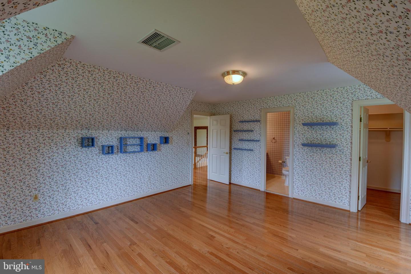 6501 CLIFTON RD, CLIFTON, Virginia 20124, 5 Bedrooms Bedrooms, ,4 BathroomsBathrooms,Residential,For sale,6501 CLIFTON RD,VAFX2243532 MLS # VAFX2243532