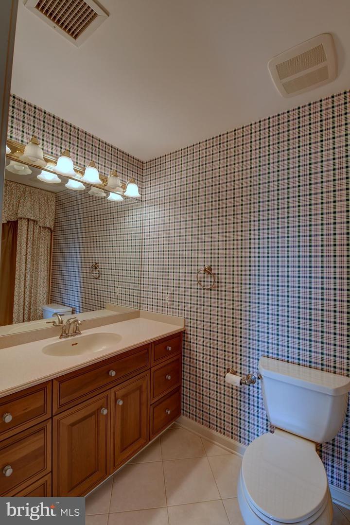 6501 CLIFTON RD, CLIFTON, Virginia 20124, 5 Bedrooms Bedrooms, ,4 BathroomsBathrooms,Residential,For sale,6501 CLIFTON RD,VAFX2243532 MLS # VAFX2243532