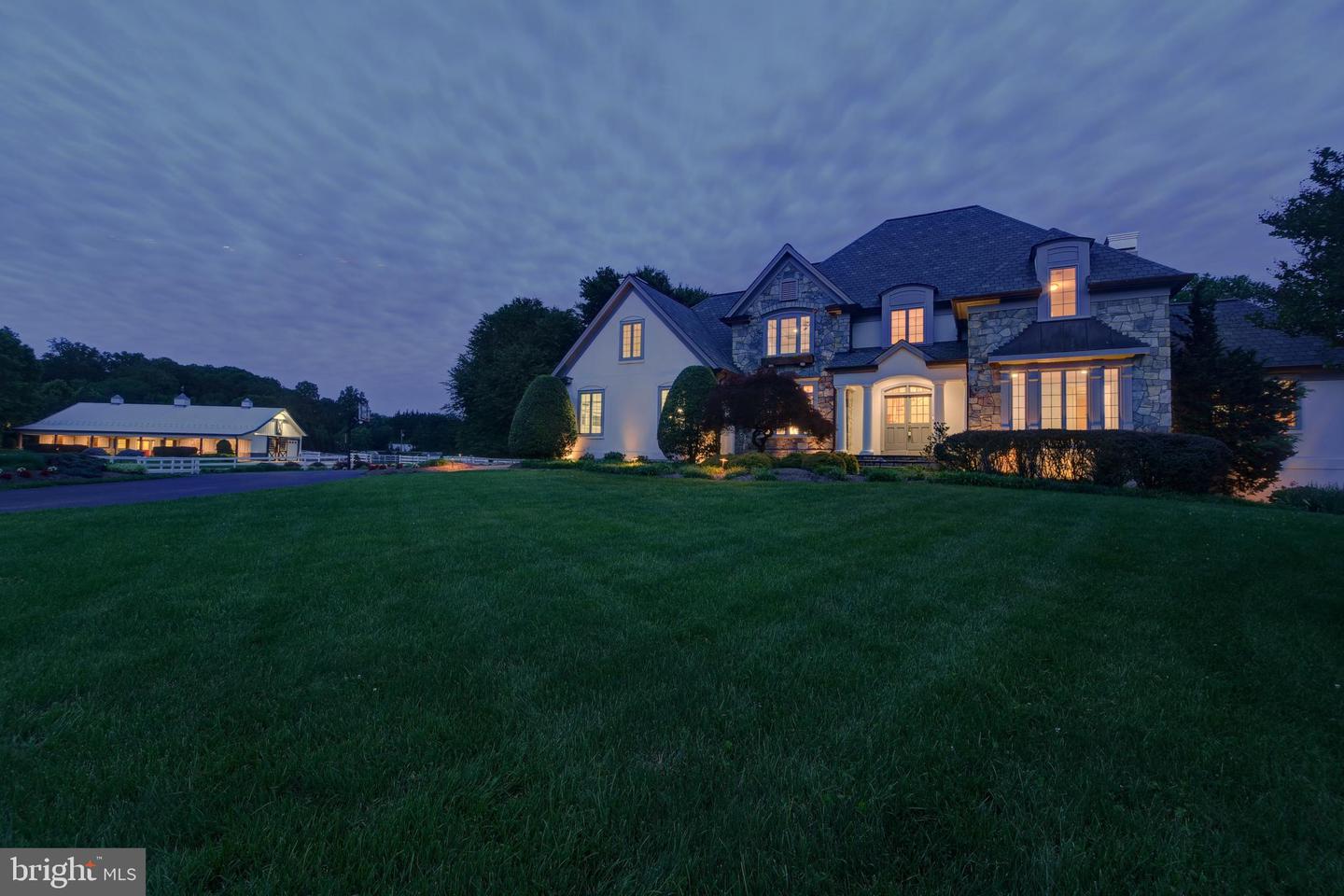 6501 CLIFTON RD, CLIFTON, Virginia 20124, 5 Bedrooms Bedrooms, ,4 BathroomsBathrooms,Residential,For sale,6501 CLIFTON RD,VAFX2243532 MLS # VAFX2243532