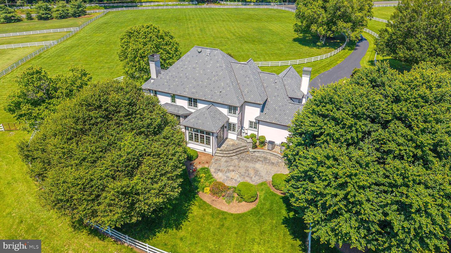 6501 CLIFTON RD, CLIFTON, Virginia 20124, 5 Bedrooms Bedrooms, ,4 BathroomsBathrooms,Residential,For sale,6501 CLIFTON RD,VAFX2243532 MLS # VAFX2243532