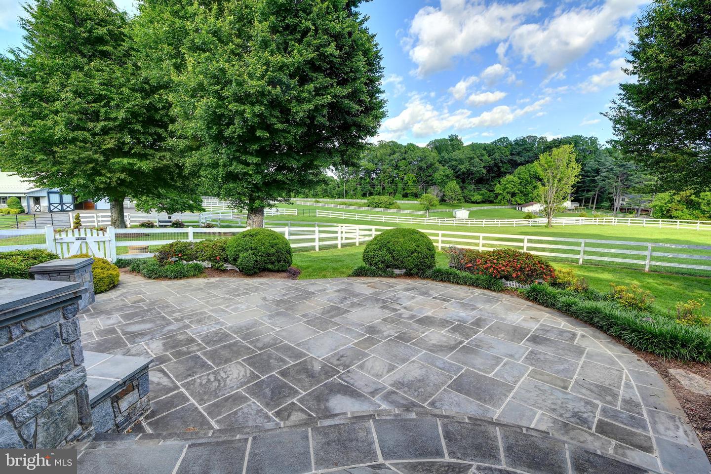 6501 CLIFTON RD, CLIFTON, Virginia 20124, 5 Bedrooms Bedrooms, ,4 BathroomsBathrooms,Residential,For sale,6501 CLIFTON RD,VAFX2243532 MLS # VAFX2243532