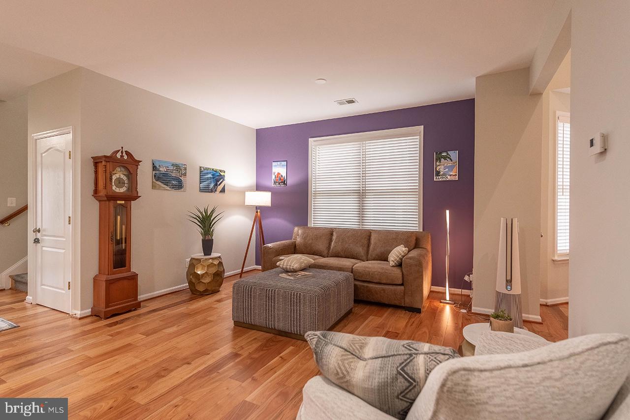 20623 GOLDEN RIDGE DRIVE, ASHBURN, Virginia 20147, 3 Bedrooms Bedrooms, ,3 BathroomsBathrooms,Residential,For sale,20623 GOLDEN RIDGE DRIVE,VALO2098088 MLS # VALO2098088