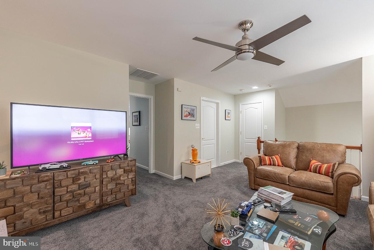 20623 GOLDEN RIDGE DRIVE, ASHBURN, Virginia 20147, 3 Bedrooms Bedrooms, ,3 BathroomsBathrooms,Residential,For sale,20623 GOLDEN RIDGE DRIVE,VALO2098088 MLS # VALO2098088