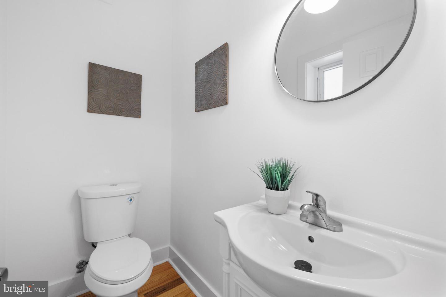 1935 4TH ST NE, WASHINGTON, District Of Columbia 20002, 4 Bedrooms Bedrooms, ,3 BathroomsBathrooms,Residential,For sale,1935 4TH ST NE,DCDC2203460 MLS # DCDC2203460