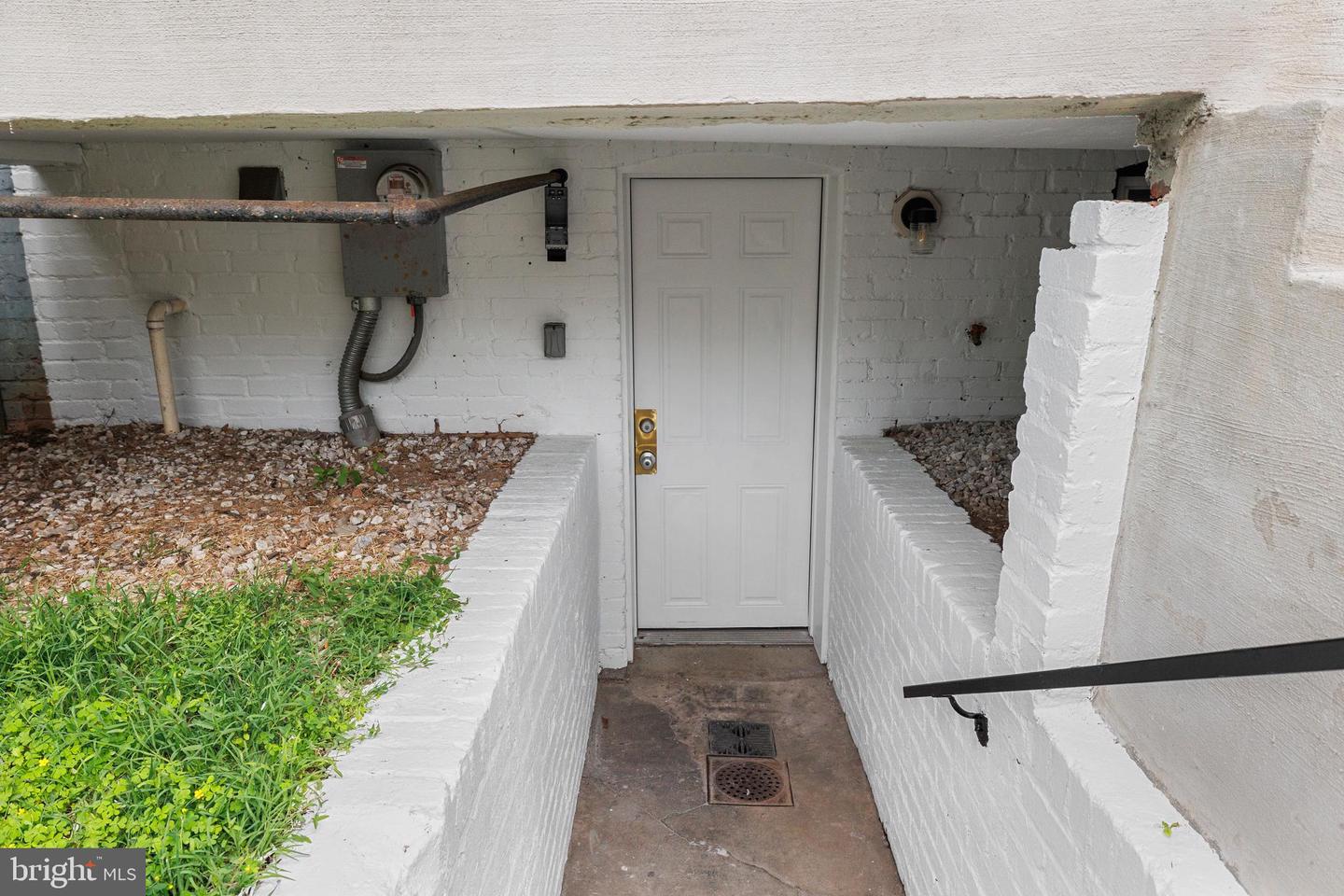 1935 4TH ST NE, WASHINGTON, District Of Columbia 20002, 4 Bedrooms Bedrooms, ,3 BathroomsBathrooms,Residential,For sale,1935 4TH ST NE,DCDC2203460 MLS # DCDC2203460