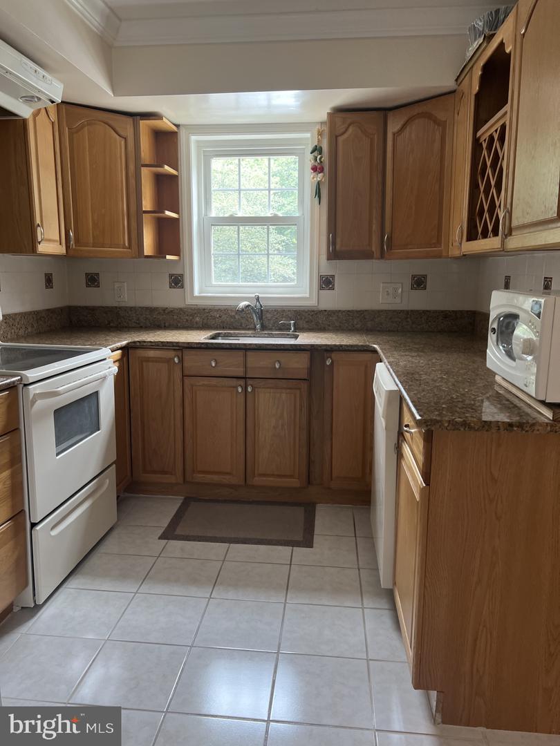 4533 CASABLANCA CT, ANNANDALE, Virginia 22003, 3 Bedrooms Bedrooms, ,3 BathroomsBathrooms,Residential,For sale,4533 CASABLANCA CT,VAFX2244690 MLS # VAFX2244690