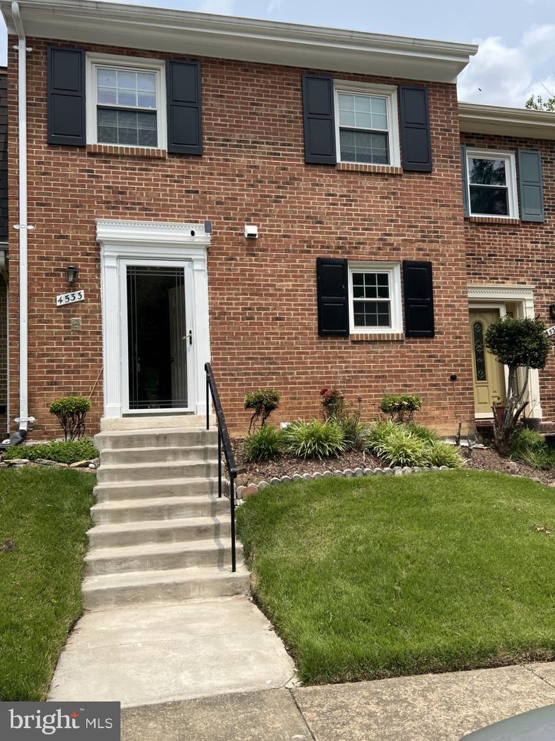 4533 CASABLANCA CT, ANNANDALE, Virginia 22003, 3 Bedrooms Bedrooms, ,3 BathroomsBathrooms,Residential,For sale,4533 CASABLANCA CT,VAFX2244690 MLS # VAFX2244690