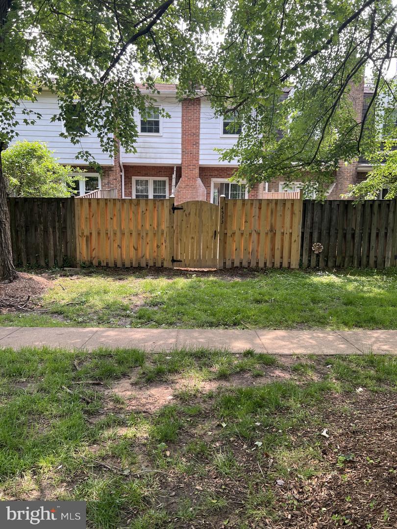4533 CASABLANCA CT, ANNANDALE, Virginia 22003, 3 Bedrooms Bedrooms, ,3 BathroomsBathrooms,Residential,For sale,4533 CASABLANCA CT,VAFX2244690 MLS # VAFX2244690