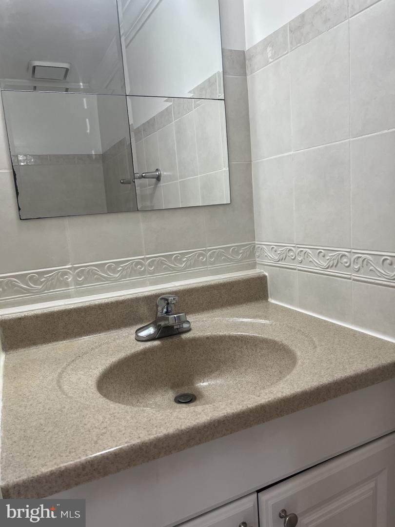 4533 CASABLANCA CT, ANNANDALE, Virginia 22003, 3 Bedrooms Bedrooms, ,3 BathroomsBathrooms,Residential,For sale,4533 CASABLANCA CT,VAFX2244690 MLS # VAFX2244690