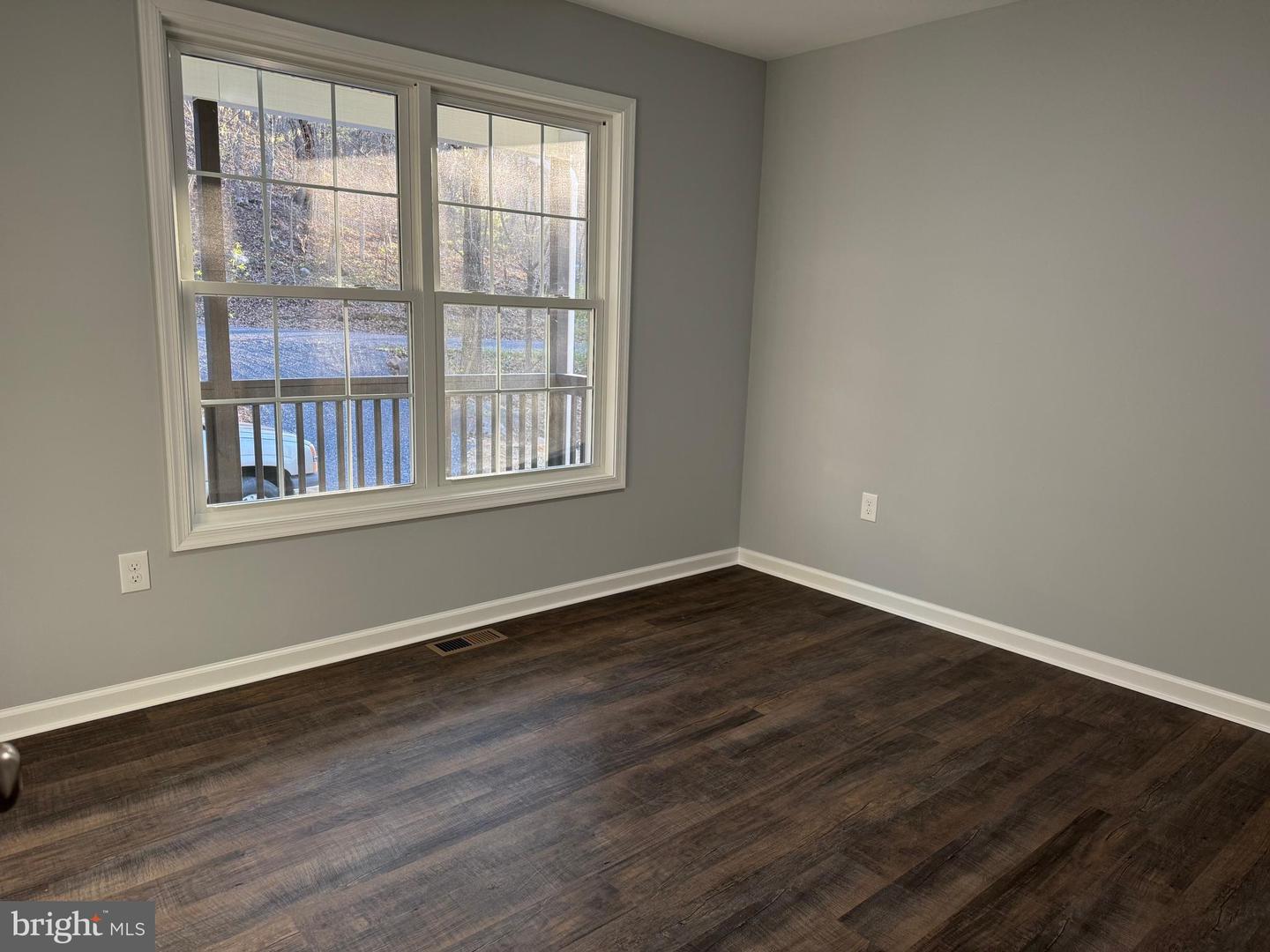 230 SPRING HOLLOW RD, FRONT ROYAL, Virginia 22630, 2 Bedrooms Bedrooms, ,2 BathroomsBathrooms,Residential,For sale,230 SPRING HOLLOW RD,VAWR2011356 MLS # VAWR2011356