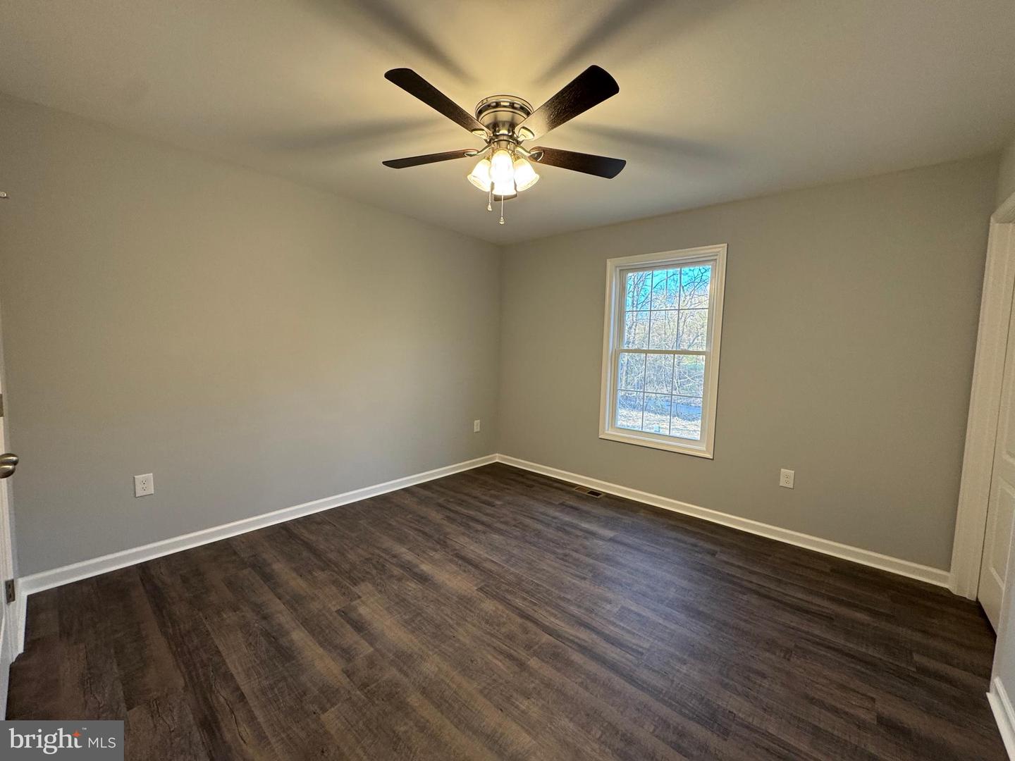 230 SPRING HOLLOW RD, FRONT ROYAL, Virginia 22630, 2 Bedrooms Bedrooms, ,2 BathroomsBathrooms,Residential,For sale,230 SPRING HOLLOW RD,VAWR2011356 MLS # VAWR2011356