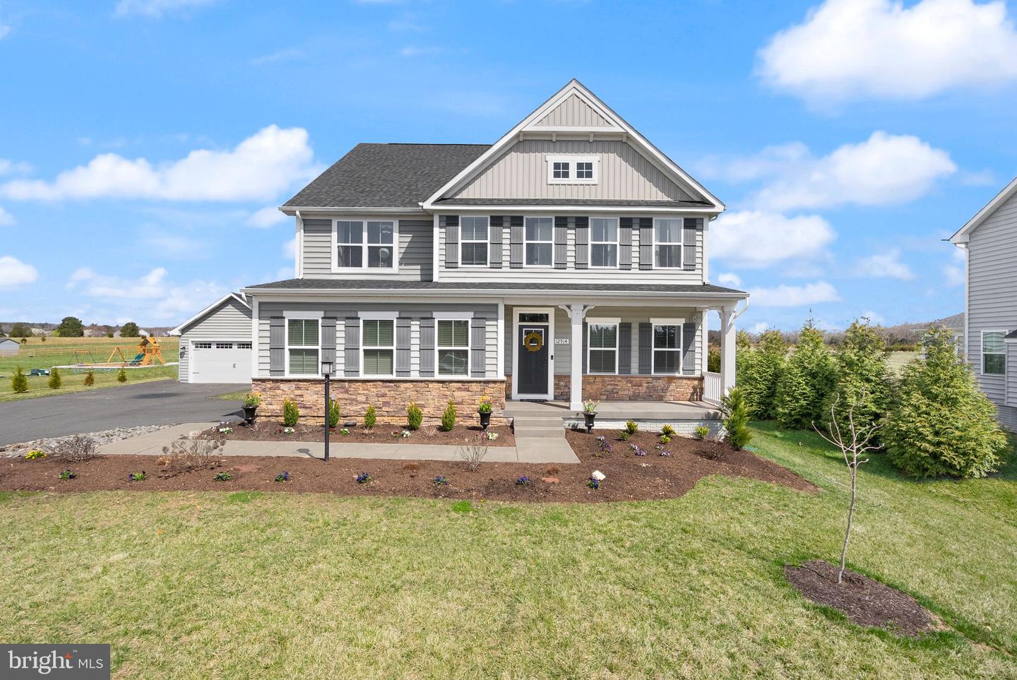 12914 HAZELWOOD DR, NOKESVILLE, Virginia 20181, 5 Bedrooms Bedrooms, ,4 BathroomsBathrooms,Residential,For sale,12914 HAZELWOOD DR,VAPW2096118 MLS # VAPW2096118